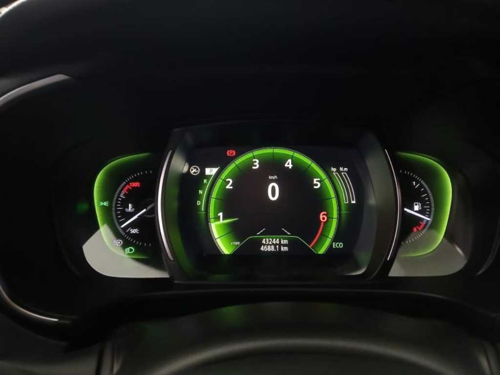 SAMSUNG QM6 - Vista 9