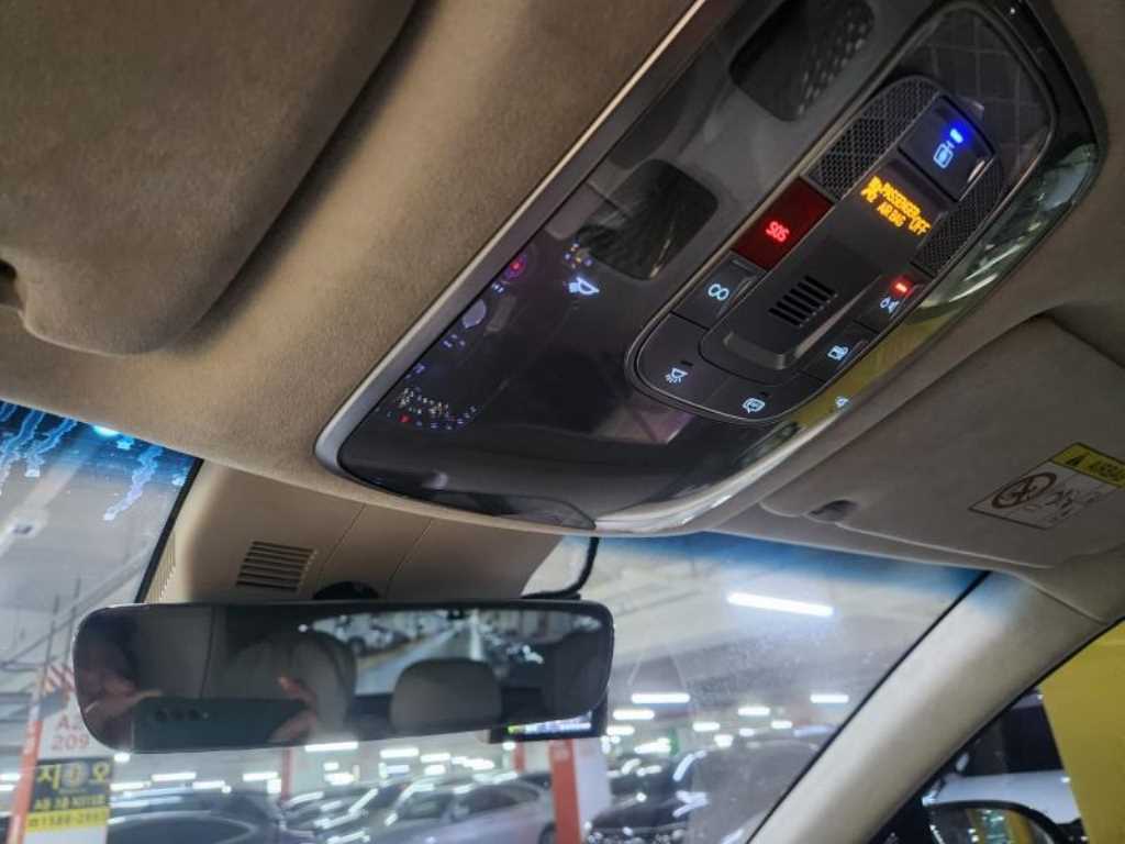 Genesis GV80 - Vista 10