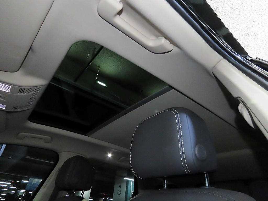 Volkswagen Touareg 2023 Negro - Importación desde Corea - HF Imports Iquique - Foto 14