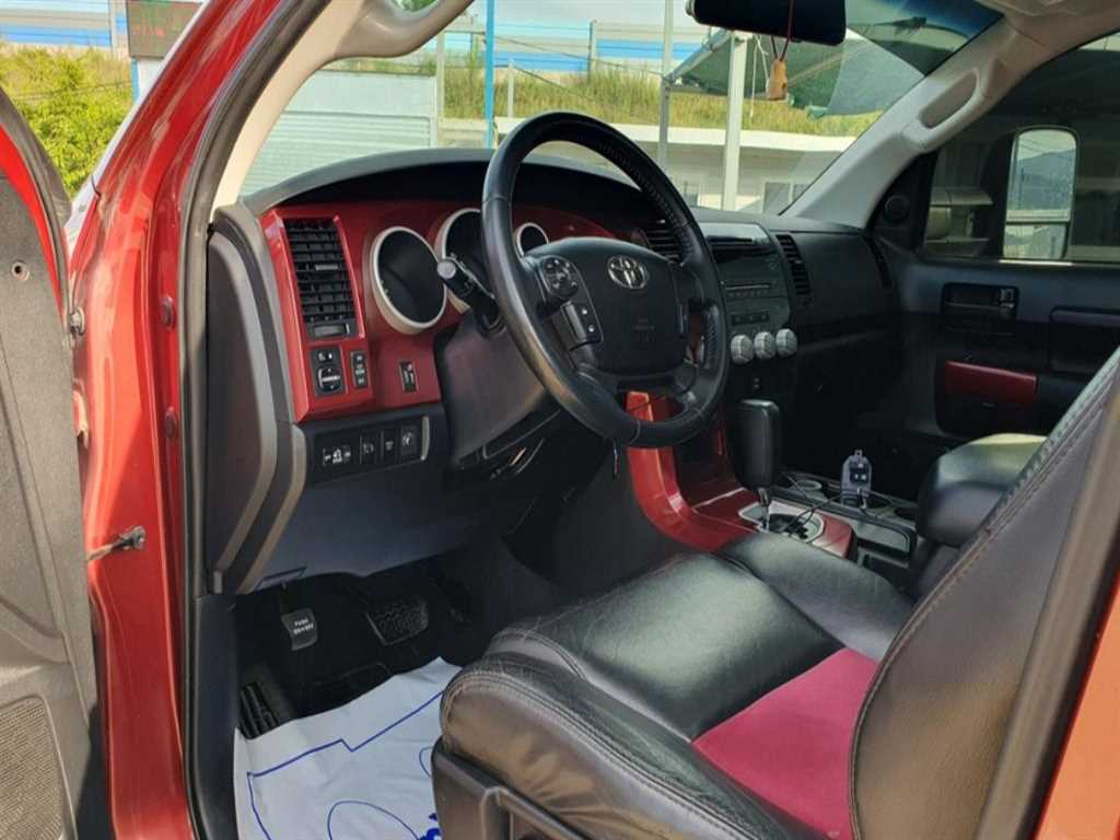 Toyota Tundra - Vista 6