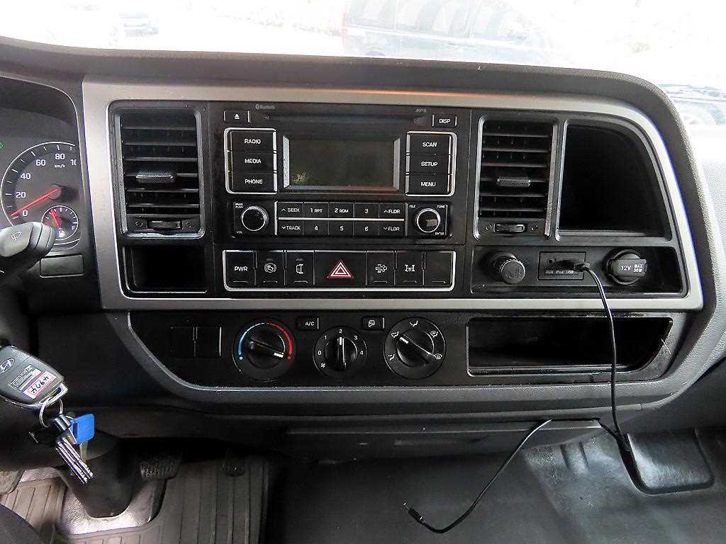 medium and large cargo truck 2015 Blanco - Importación desde Corea - HF Imports Iquique - Foto 16