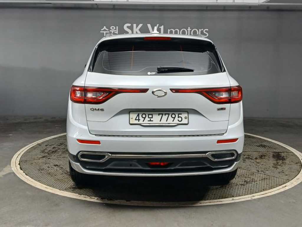 SAMSUNG QM6 - Vista 5