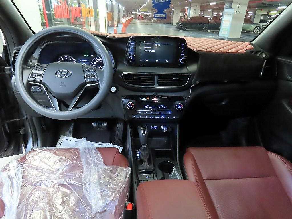 HYUNDAI Tucson - Vista 10