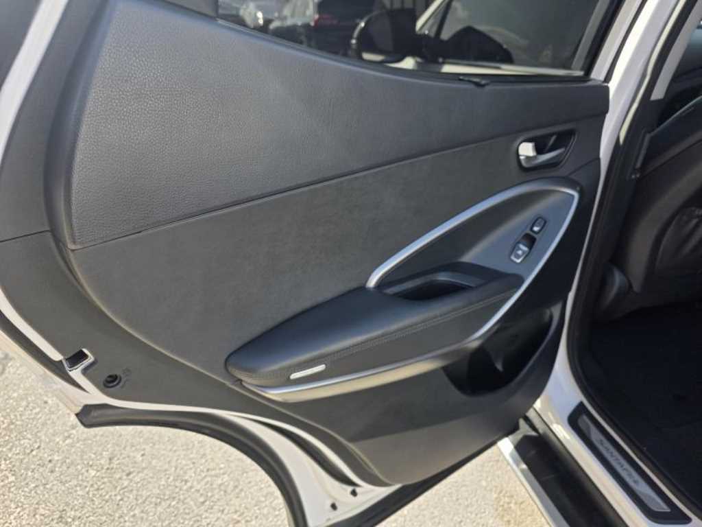 HYUNDAI Santa Fe - Vista 6