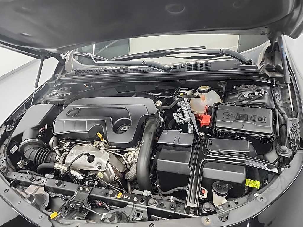 Chevrolet Malibu - Vista 5