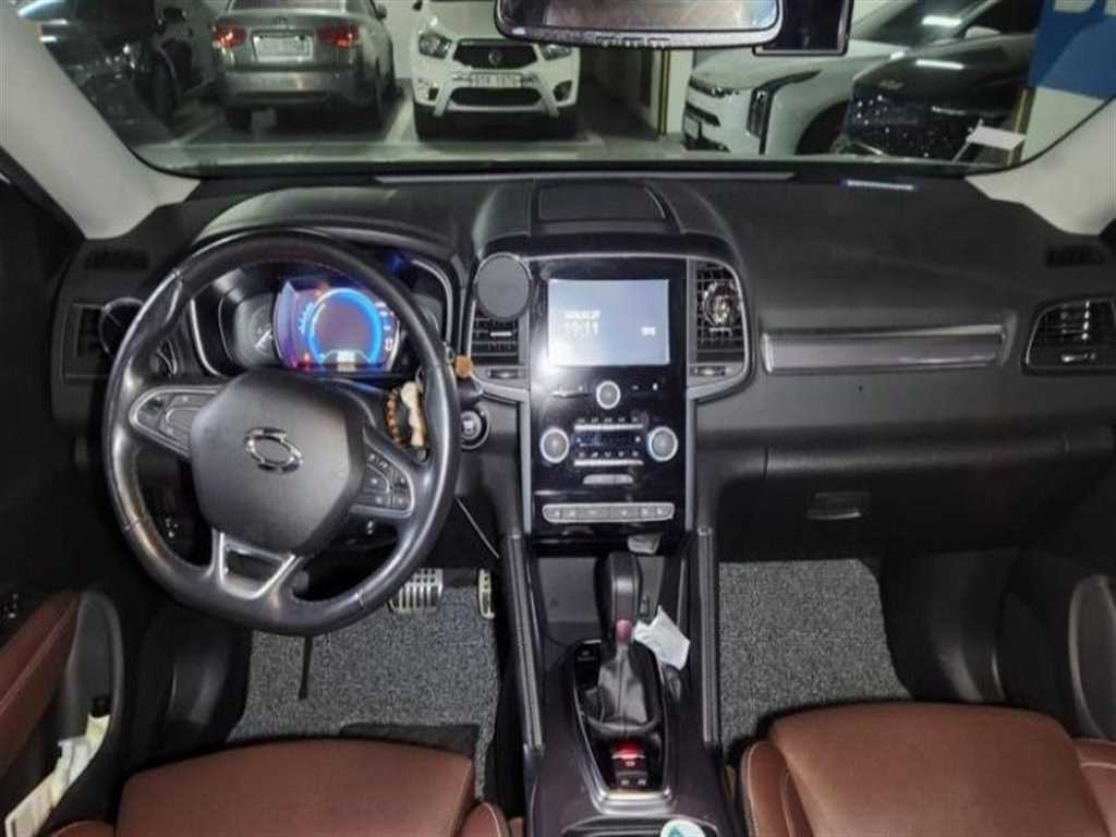 SAMSUNG QM6 - Vista 2