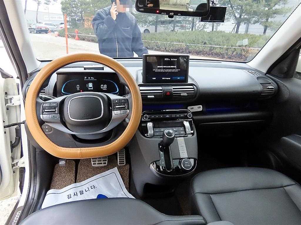 HYUNDAI Casper - Vista 7