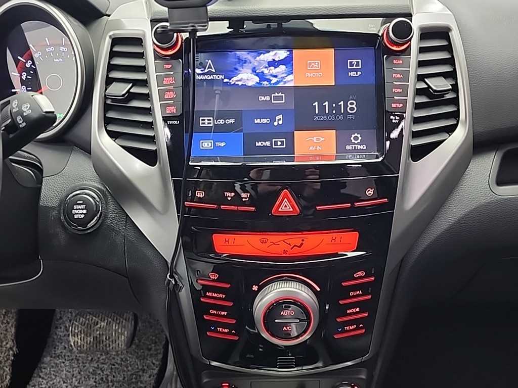 Ssangyong Tivoli - Vista 10