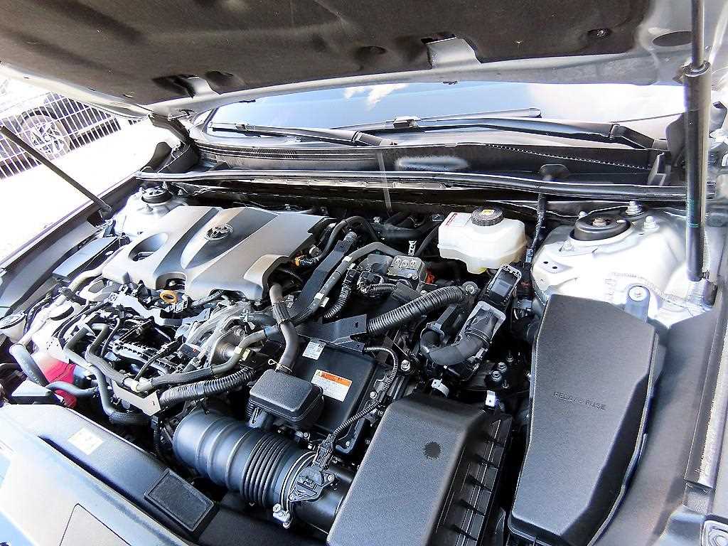 Toyota Avalon 2019 Plateado - Importación desde Corea - HF Imports Iquique - Foto 19