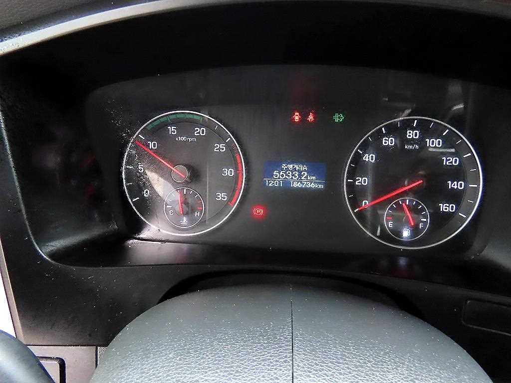 medium and large cargo truck - Vista 12