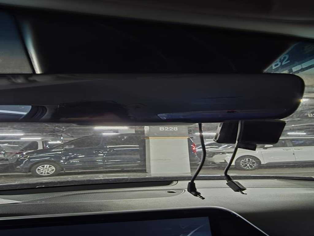 HYUNDAI Grandeur - Vista 5