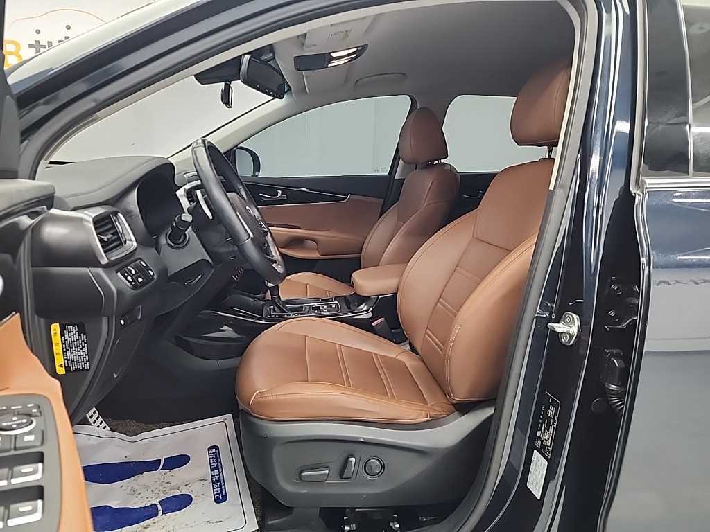 KIA Sorento - Vista 11