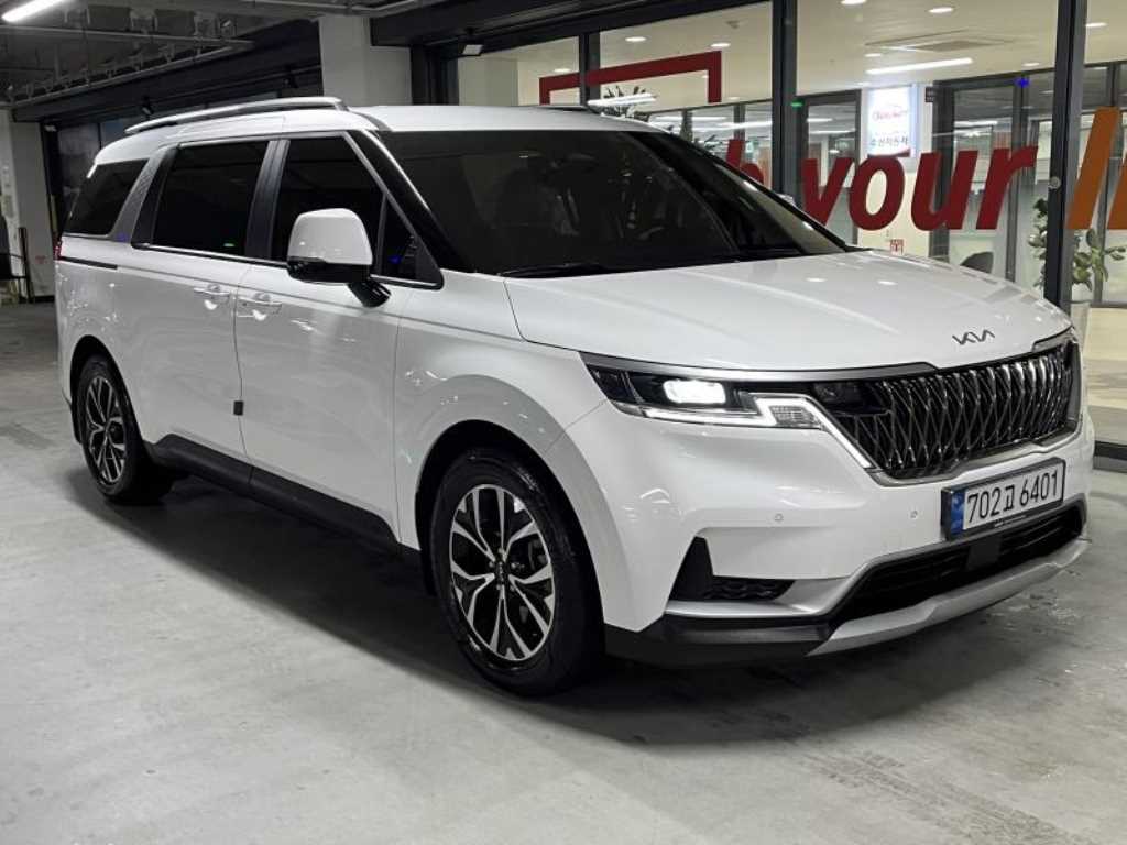 KIA Carnival 2023 Blanco - Importación desde Corea - HF Imports Iquique - Foto 1