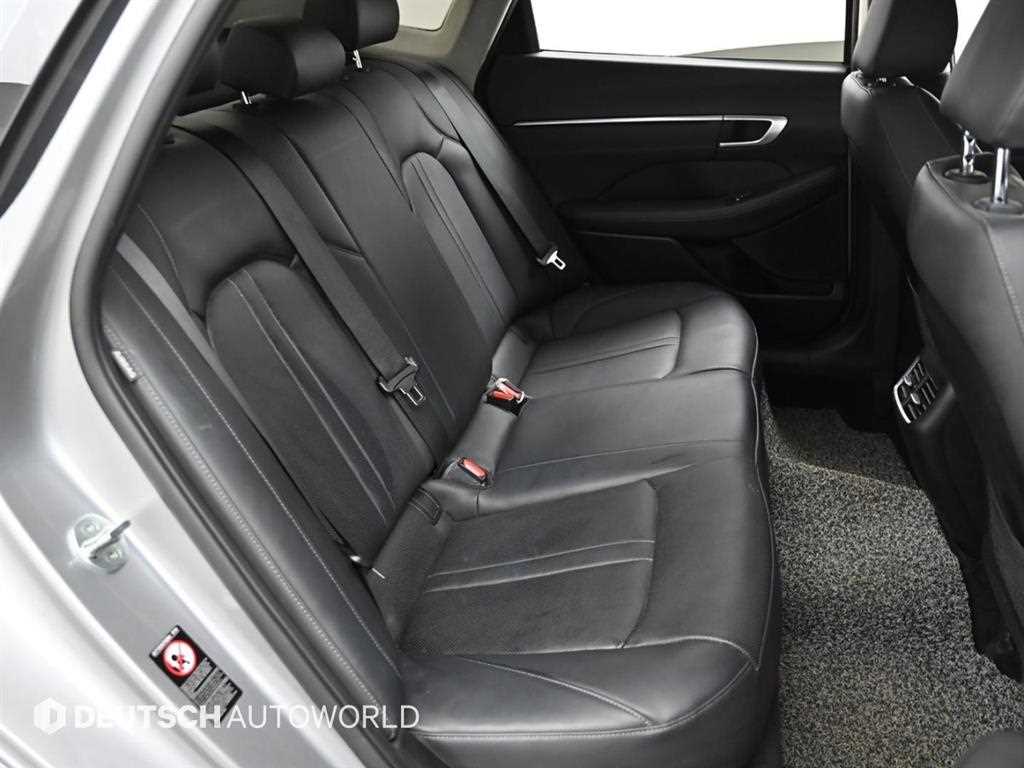 HYUNDAI Sonata - Vista 12