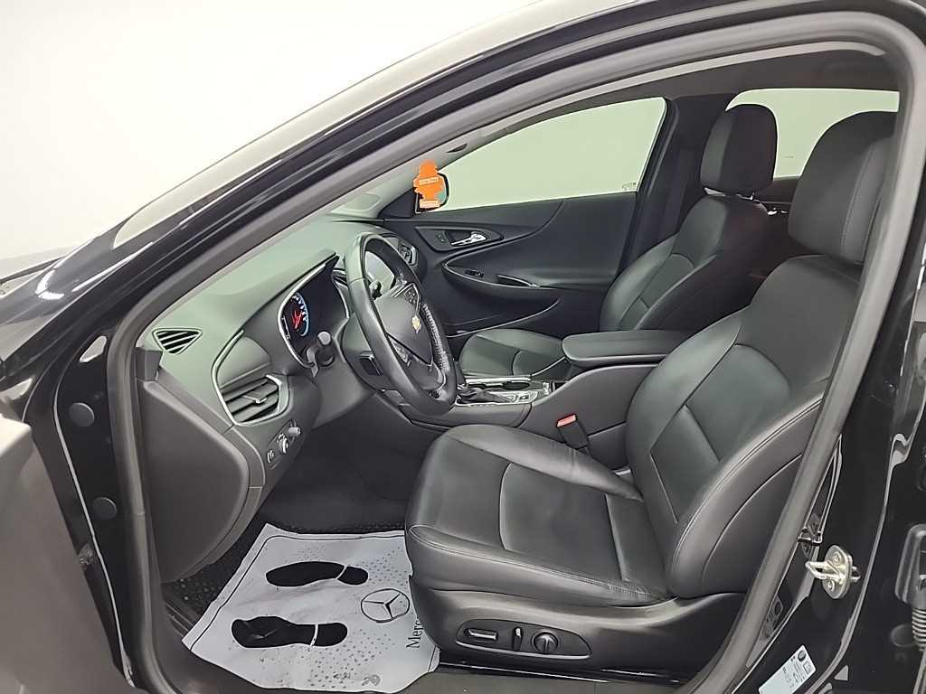 Chevrolet Malibu - Vista 11