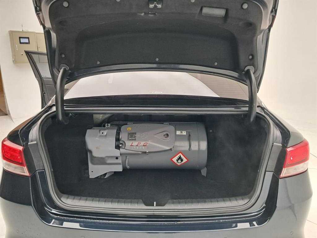 KIA K5 2017 Azul - Importación desde Corea - HF Imports Iquique - Foto 17