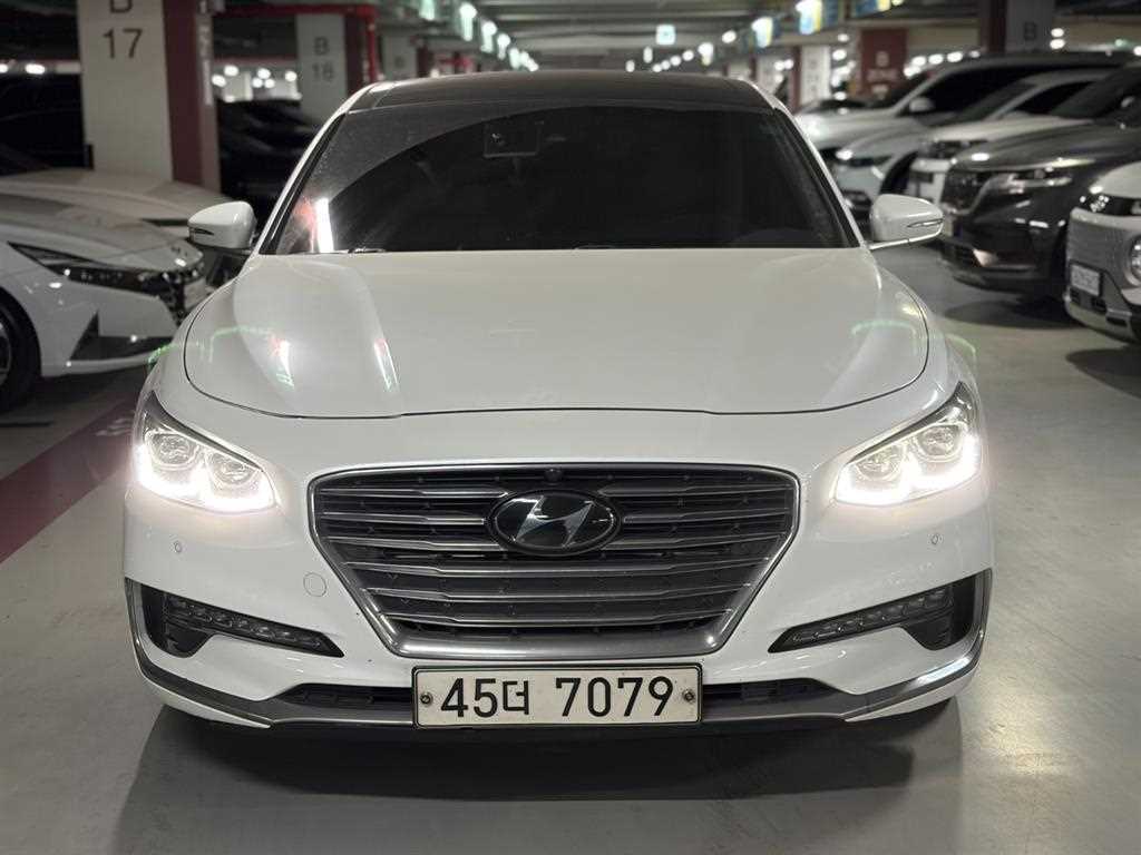 HYUNDAI Grandeur - Vista 2