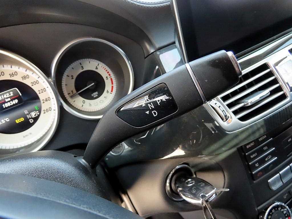 Mercedes Benz CLS Class - Vista 10