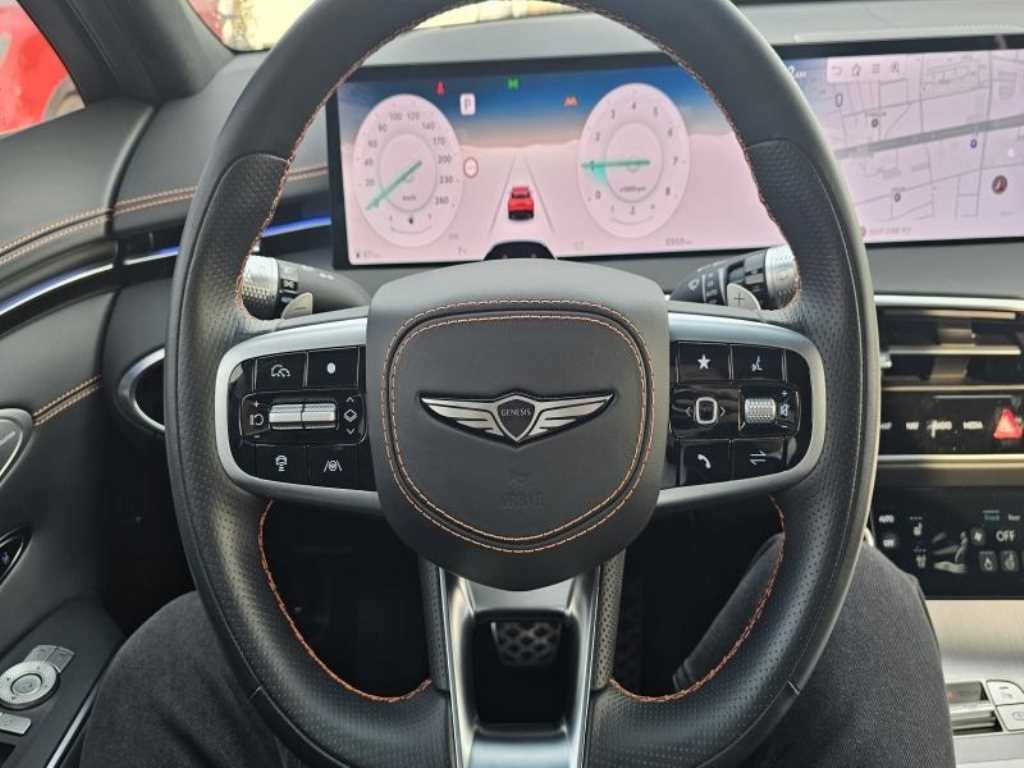 Genesis GV70 - Vista 10