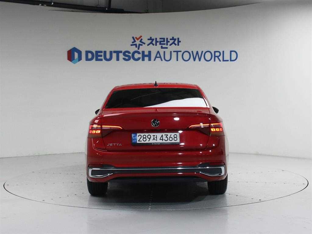 Volkswagen Jetta - Vista 4