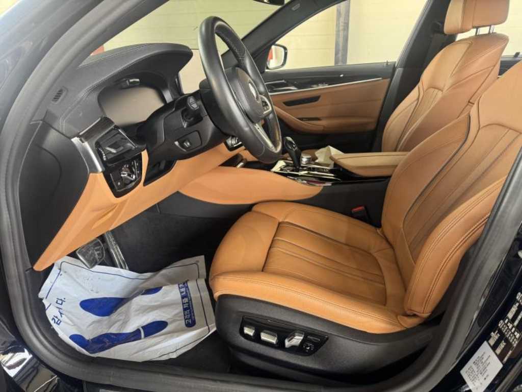 BMW 5 Series - Vista 3