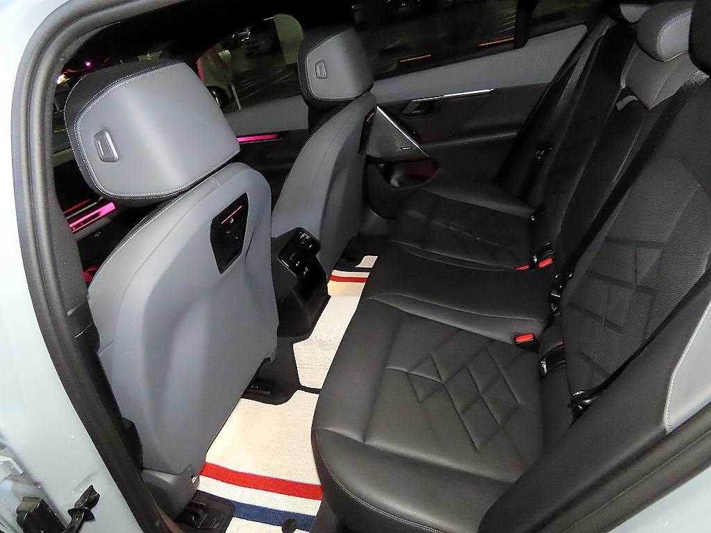 BMW 5 Series - Vista 7