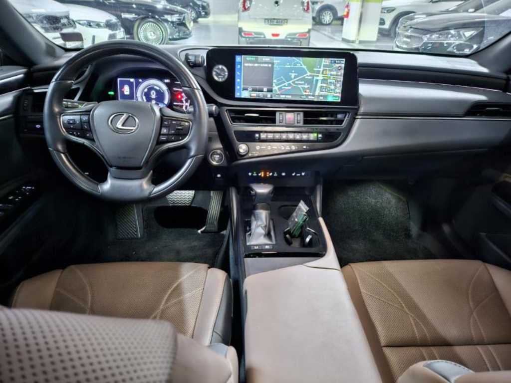 Lexus ES - Vista 7