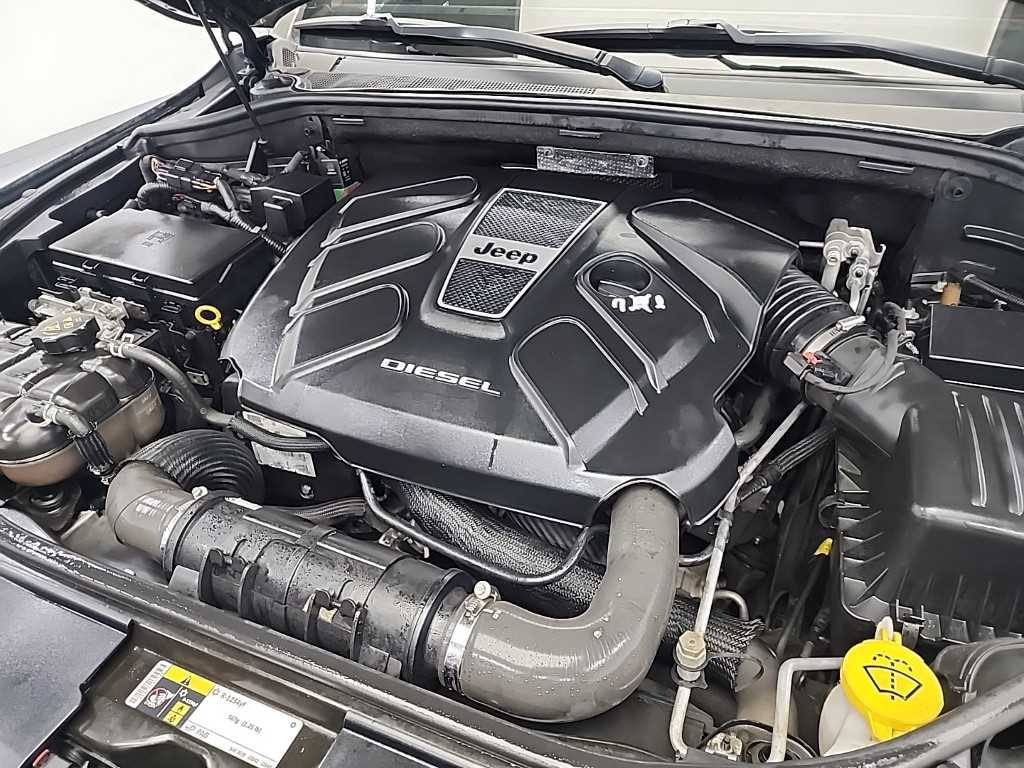 Jeep Cherokee - Vista 5