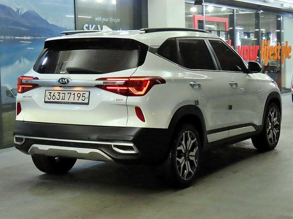 KIA Seltos - Vista 4