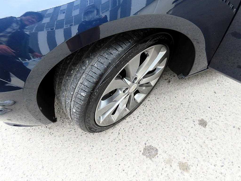 Chevrolet Malibu 2017 Azul - Importación desde Corea - HF Imports Iquique - Foto 20