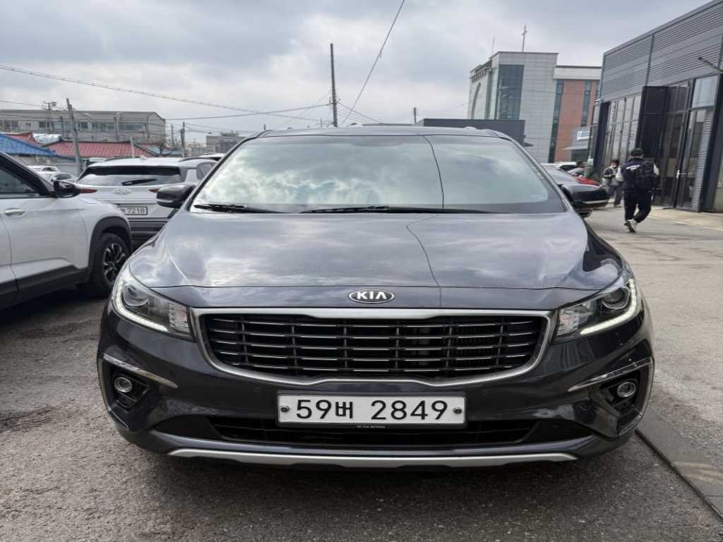 KIA Carnival 2019 Negro - Importación desde Corea - HF Imports Iquique - Foto 1