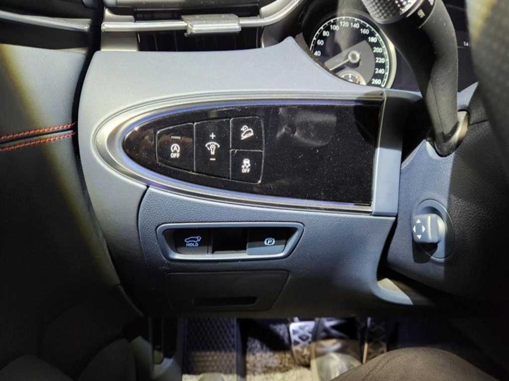 Genesis GV70 2024 Blanco - Importación desde Corea - HF Imports Iquique - Foto 13