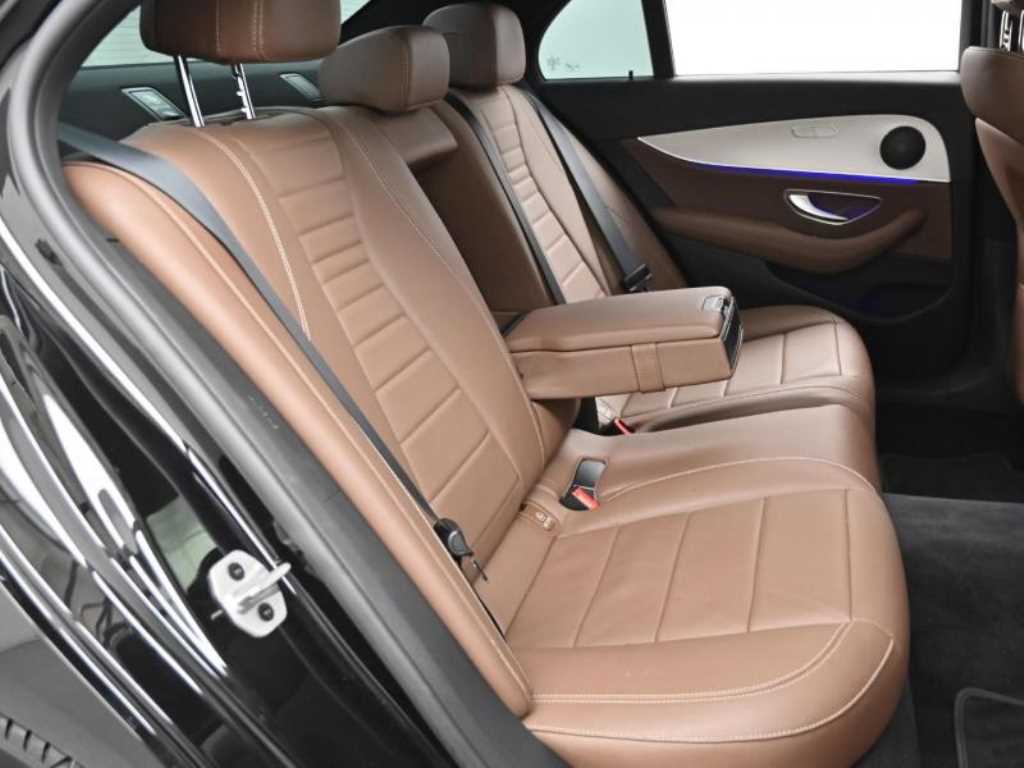 Mercedes Benz E class - Vista 12