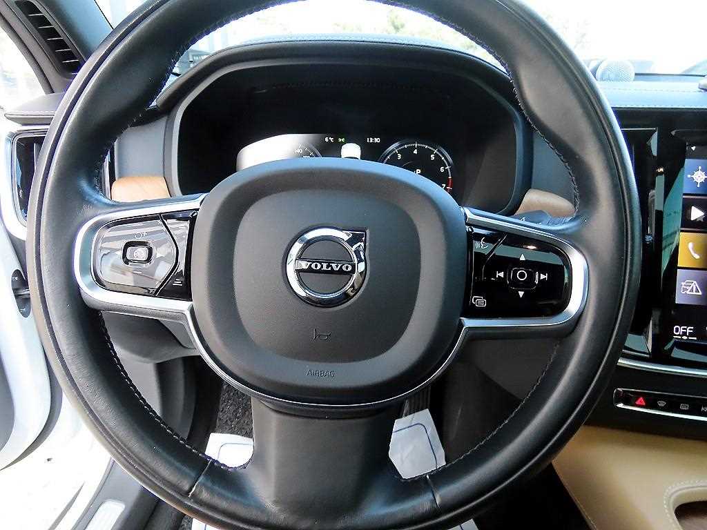 Volvo S90 - Vista 8