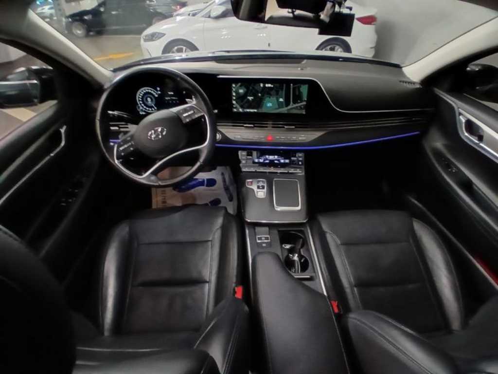 HYUNDAI Grandeur - Vista 6