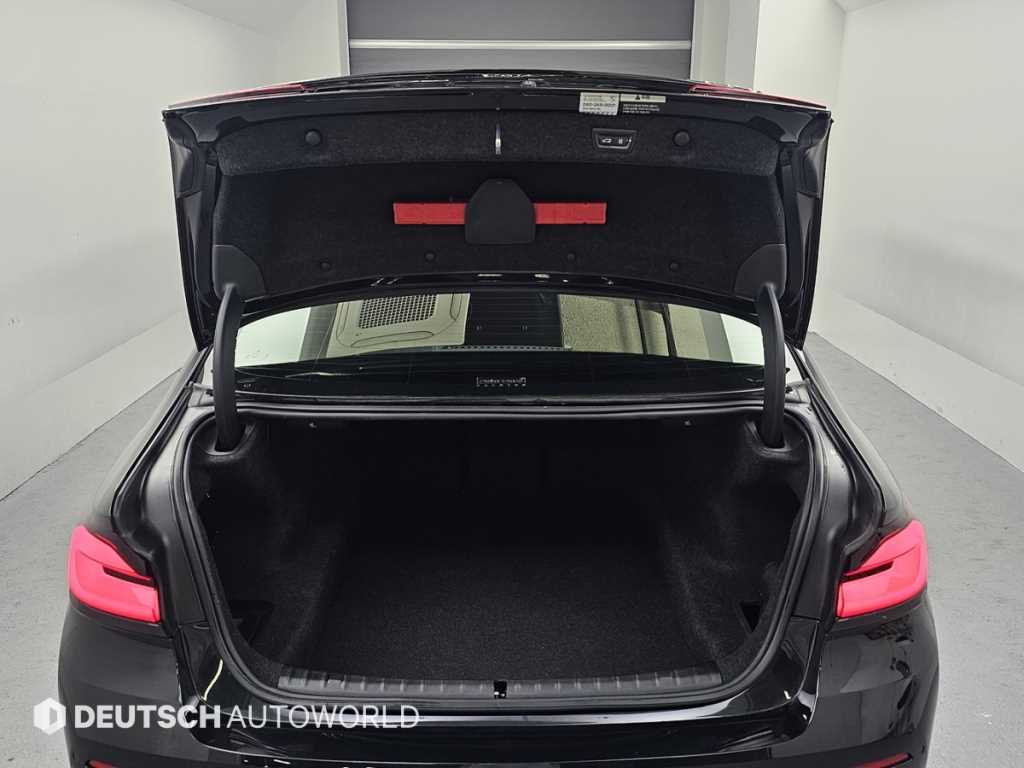 BMW 5 Series 2023 Negro - Importación desde Corea - HF Imports Iquique - Foto 19