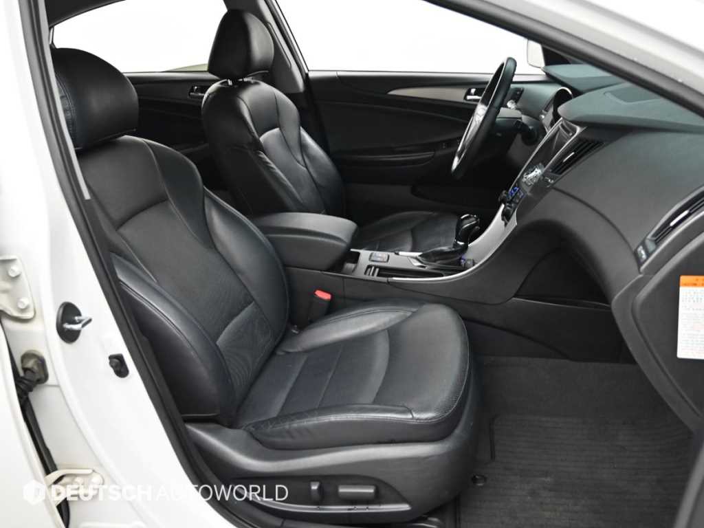 HYUNDAI Sonata - Vista 10