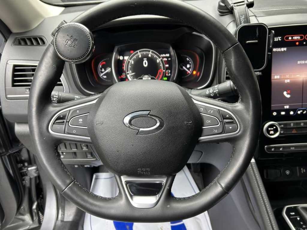 SAMSUNG QM6 - Vista 8