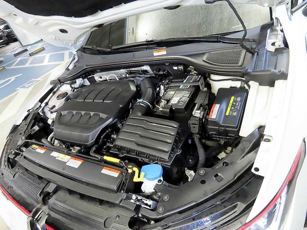 Volkswagen Golf 2023 Blanco - Importación desde Corea - HF Imports Iquique - Foto 19