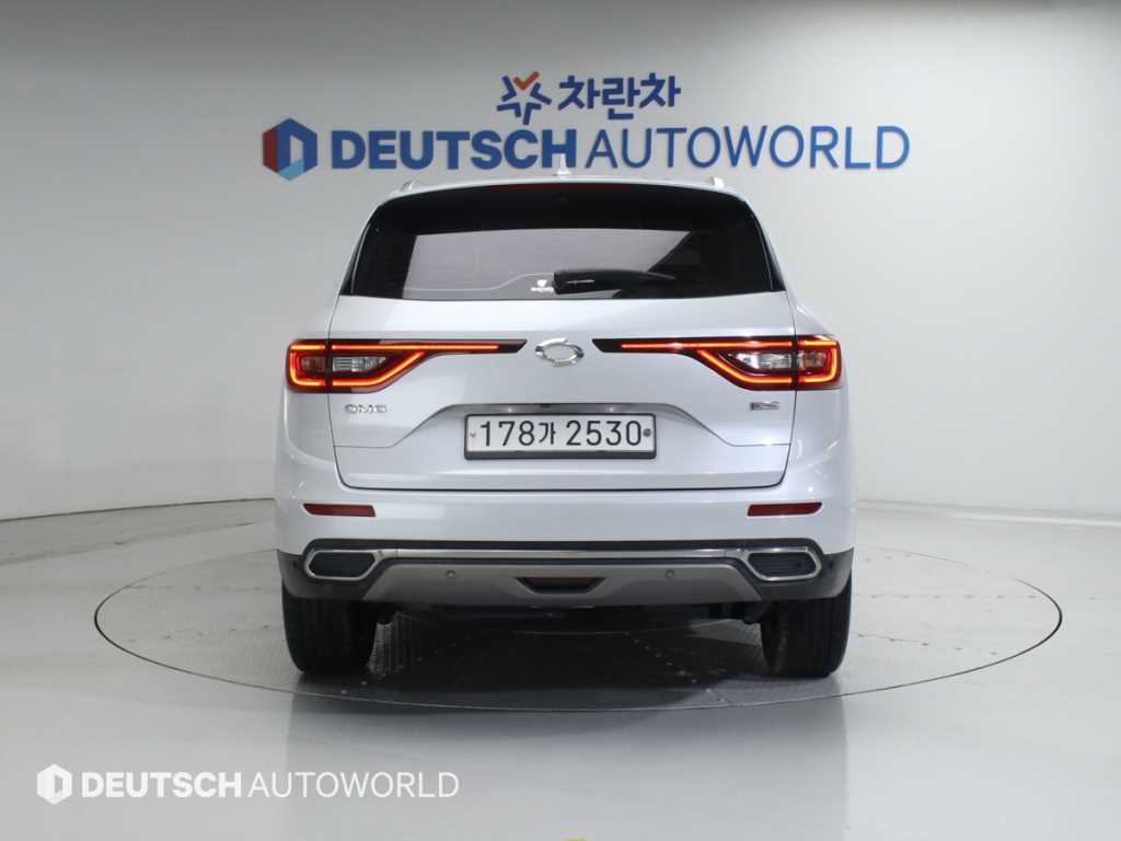 SAMSUNG QM6 - Vista 4