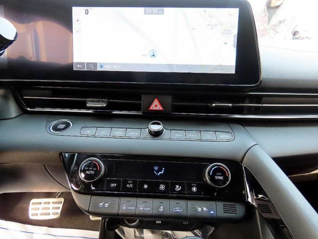 HYUNDAI Avante - Vista 12