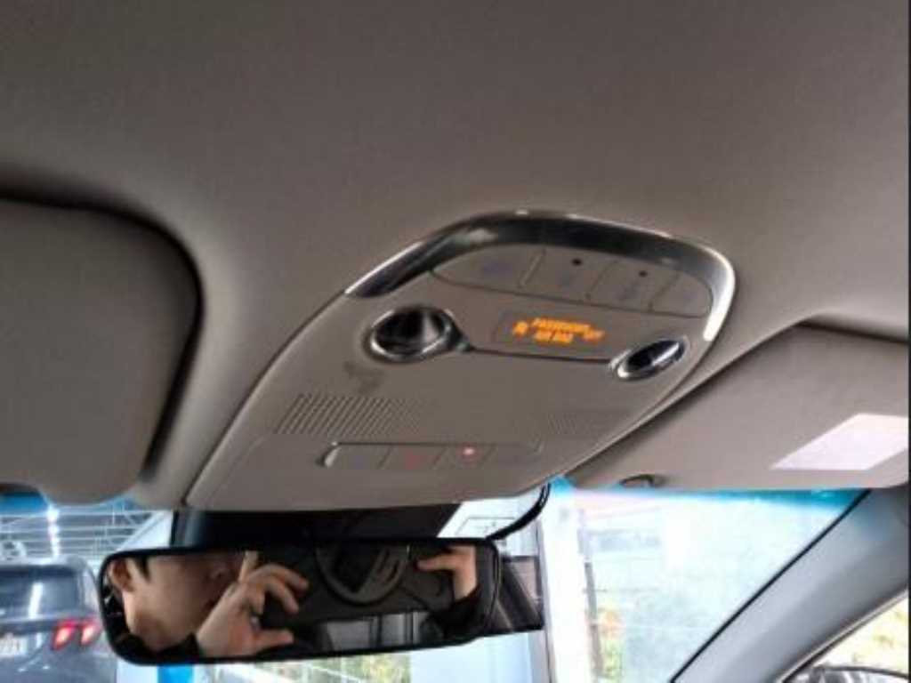 HYUNDAI Grandeur - Vista 5