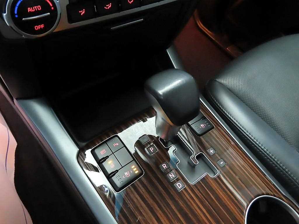 KIA Mohave - Vista 12