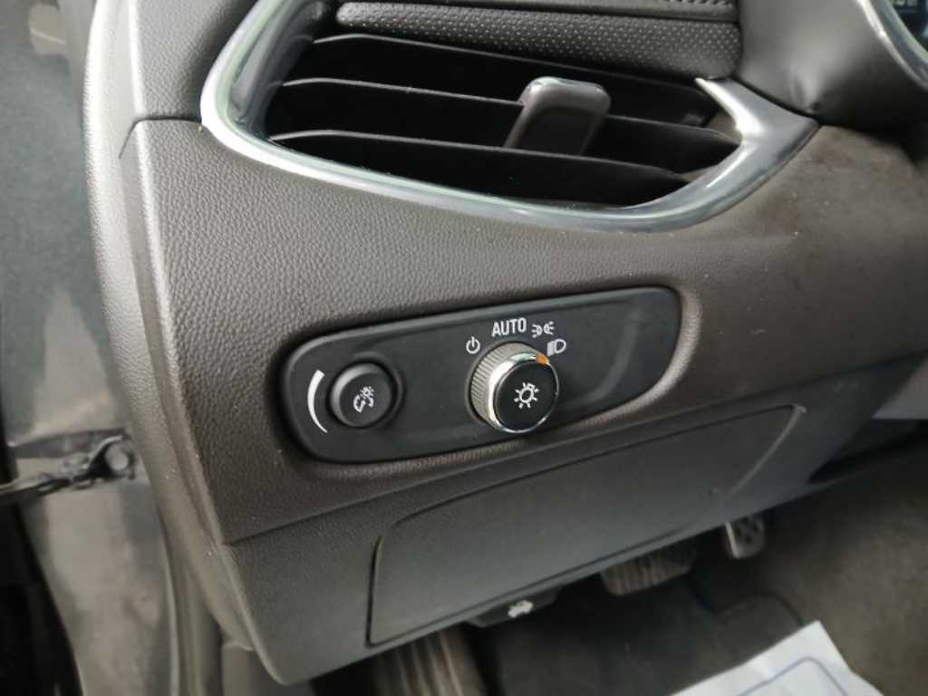 Chevrolet Malibu - Vista 11