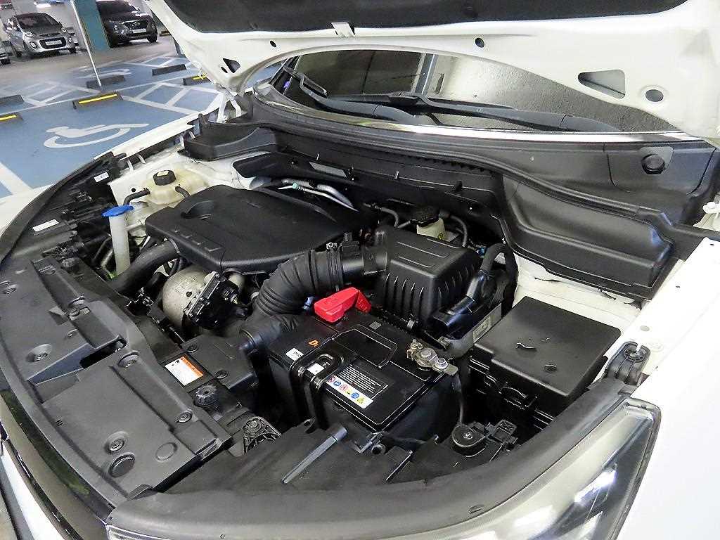 Ssangyong Tivoli 2016 Blanco - Importación desde Corea - HF Imports Iquique - Foto 19