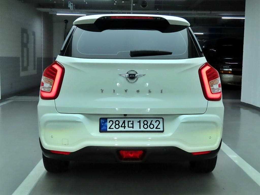 Ssangyong Tivoli - Vista 3