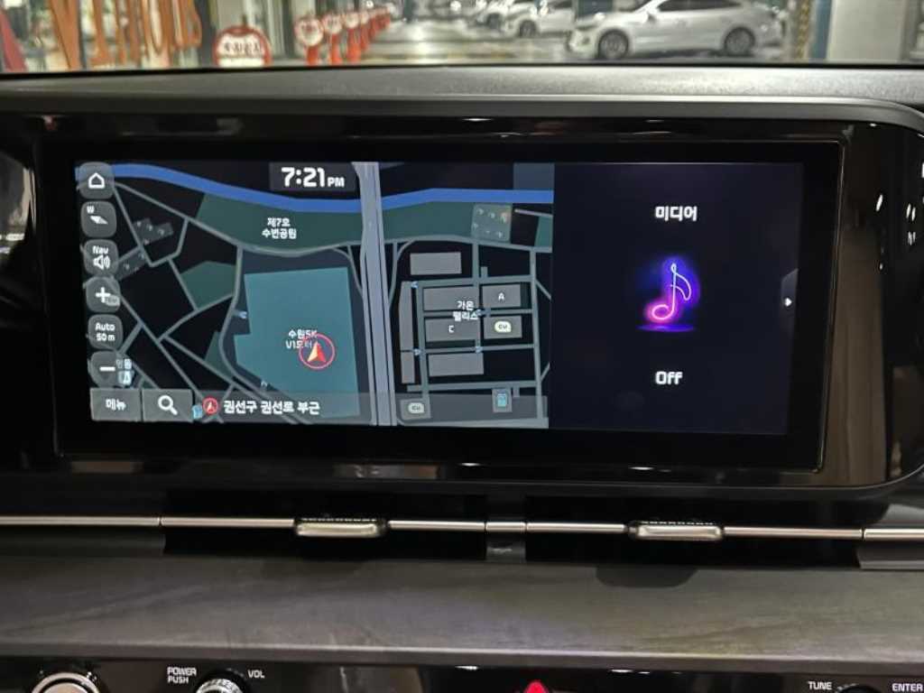 KIA Carnival - Vista 11