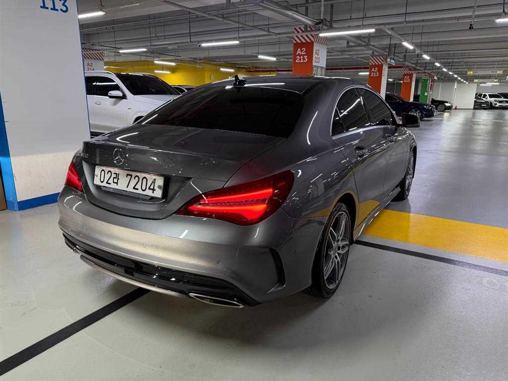 Mercedes Benz CLA Class - Vista 4