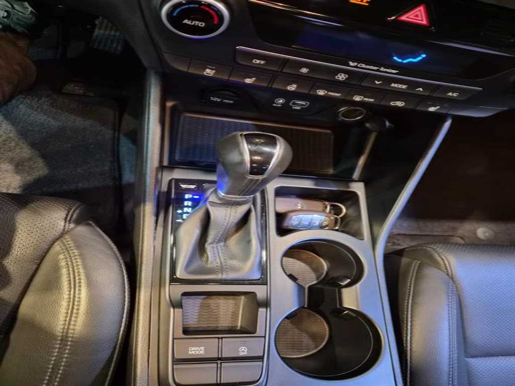 HYUNDAI Tucson 2019 Negro - Importación desde Corea - HF Imports Iquique - Foto 16