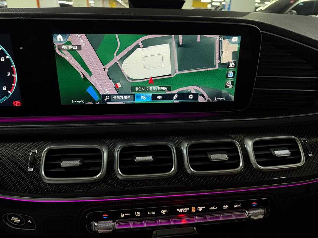 Mercedes Benz GLE Class - Vista 9